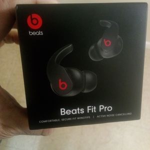 BEAT FITS PRO WITH NOISE CANCELLATION